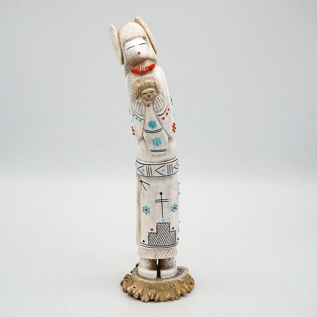elle carving  tribes ANTLER WARRIOR MAIDEN FETISH by CLAUDIA PEINA– ZUNI – Sun Country